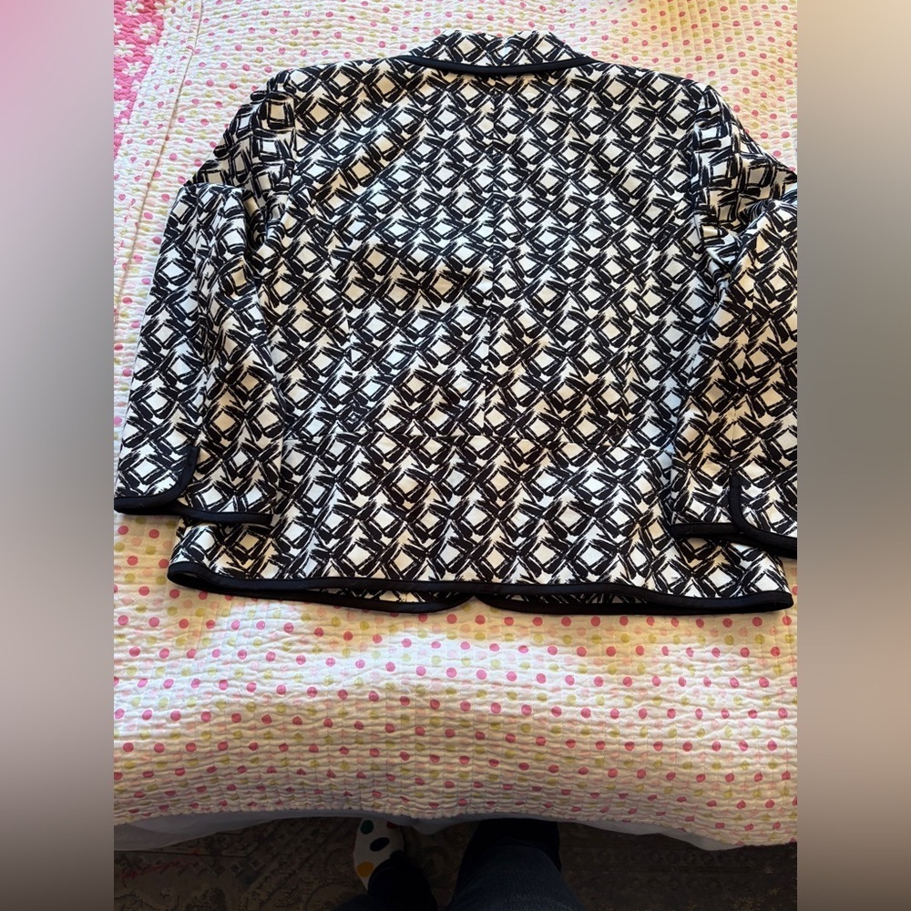 JM Collection Black and White Patterned Jacket Crop Jacket-Size 14P - Picture 2 of 7